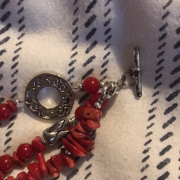 Red bracelet - Picture 3 of 5